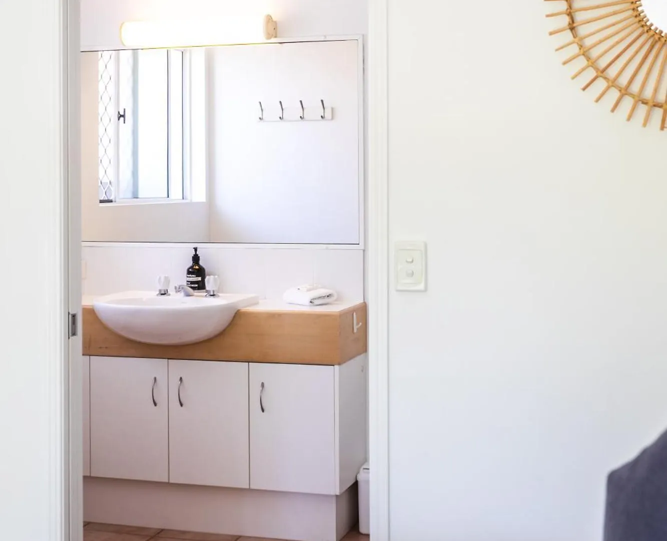 Noosa Sunseeker-Walk To Cafes & River, Pet Friendly Noosaville