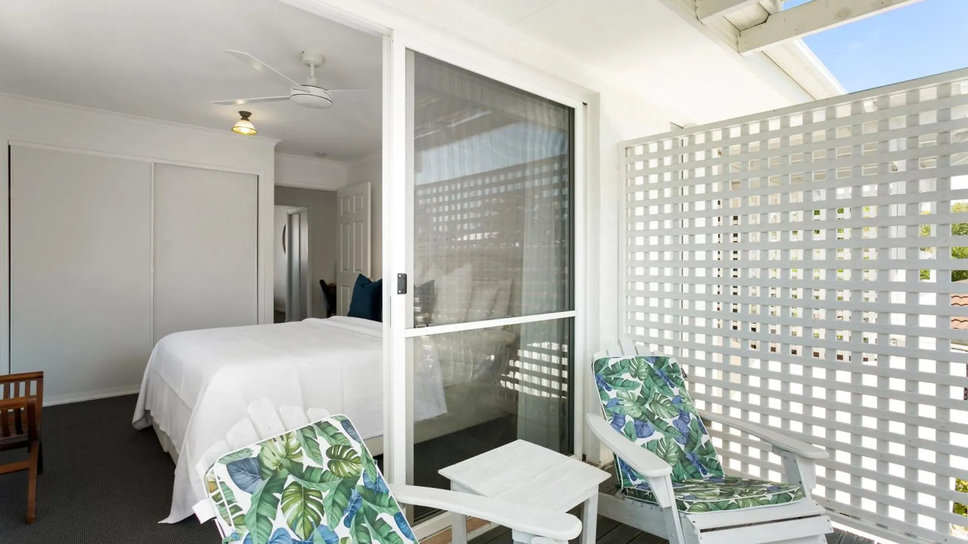 Noosa Sunseeker-Walk To Cafes & River, Pet Friendly Noosaville Holiday home